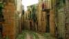 Una calle de un pueblo despoblado en Italia./labioguia.com