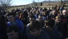 Una de las imágenes del traslado del arca este viernes. / SN
