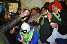 Champanada en Herradores para celebrar el nuevo año. /SN