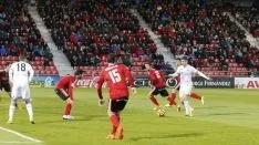 Foto 4 - El Numancia logra una primera victoria a domicilio de 'oro'