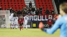 Foto 3 - El Numancia logra una primera victoria a domicilio de 'oro'