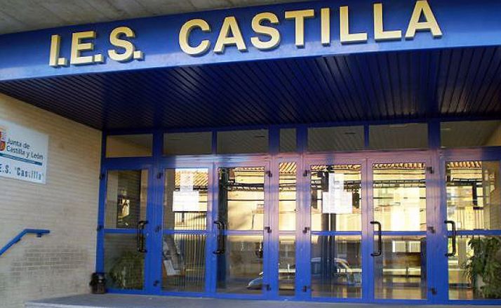 Entrada al instituto de Educación Secundaria.