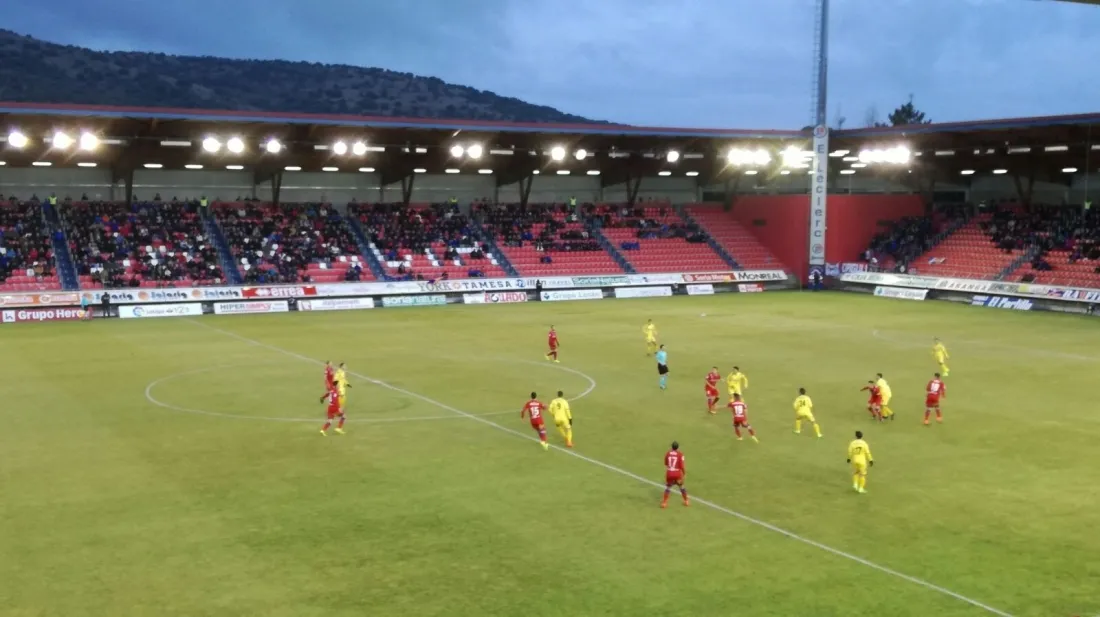 Foto 7 - El Numancia llama a las puertas de los playoff 