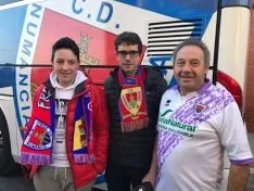 Aficionados rojillos en Tarragona. @NASTICTARRAGONA