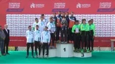 El Bikila, en el podio del Europeo. 