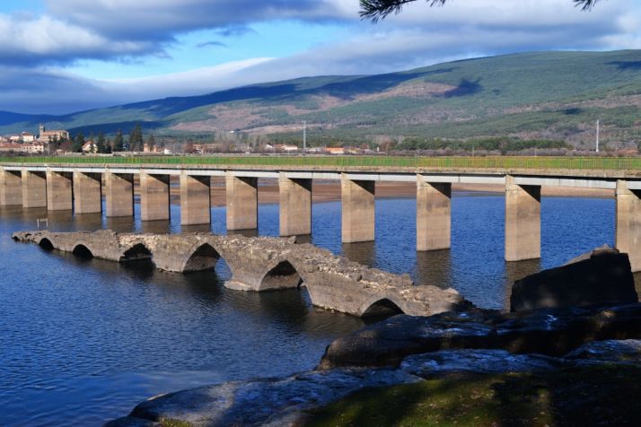 Imagen del puente romano de la localidad de Vinuesa. /SN