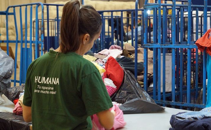 Proceso de selección de prendas. /Hunama