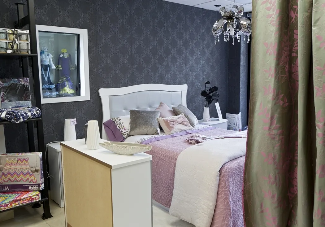 Nueva decoración del interior de Saldos Muñoz. /Patricia Lapresta