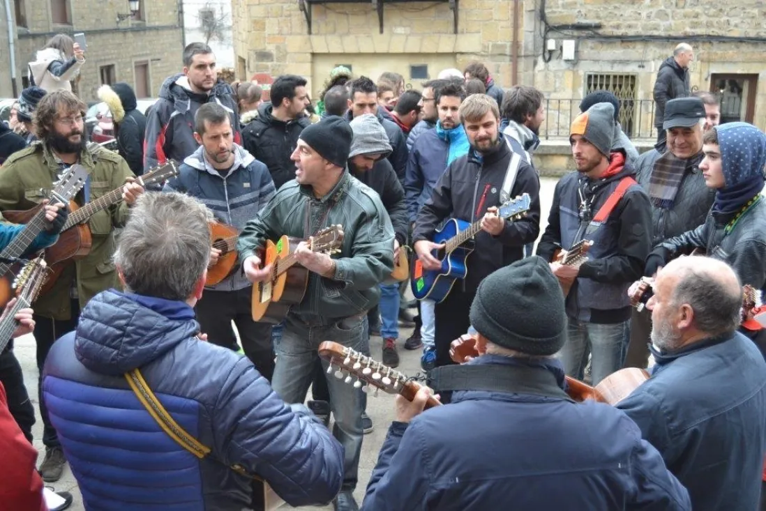 Ronda popular en Duruelo de La Sierra
