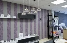 Nueva decoración del interior de Saldos Muñoz. /Patricia Lapresta