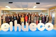 Imagen de la visita de SAR la Reina a El Hueco. /Jta.