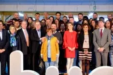 Imagen de la visita de SAR la Reina a El Hueco. /Jta.