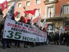 Imagen de la concentración de funcionarios este viernes./SN 