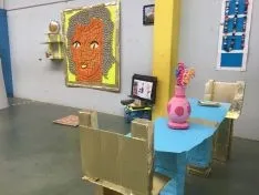 Imágenes de los objetos realizados con materiales reciclados/ COLEGIO CALASANCIO