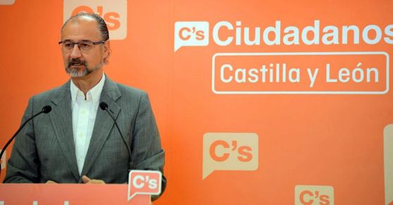 Luis Fuentes, portavoz de C's en la sede parlamentaria regional.