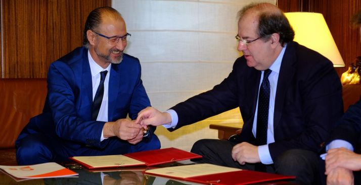 Luis Fuentes y Juan Vicente Herrera este viernes. /Jta.