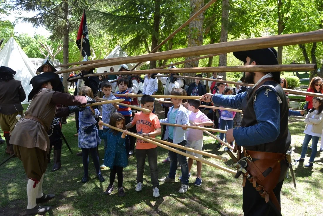Recreaciones históricas con la asociación 'Oria Dauria' para celebrar el Dia de Castilla y León. /SN
