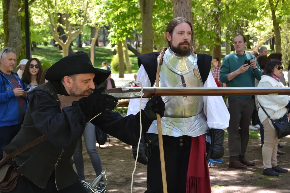 Recreaciones históricas con la asociación 'Oria Dauria' para celebrar el Dia de Castilla y León. /SN