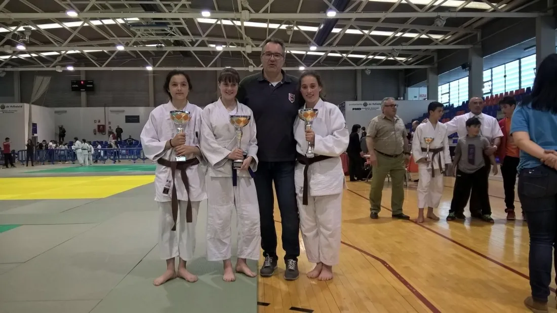 Foto 2 - Iv&aacute;n Garc&iacute;a, Estela Pardo y Silvia Aranc&oacute;n, al nacional infantil y cadete de judo