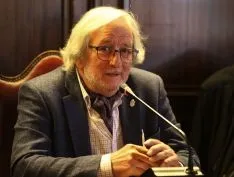 Foto 3 - 'Sin ir m&aacute;s lejos' y 'Patria' premios de la cr&iacute;tica literaria en lengua castellana