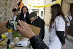 Momentos durante el fotomatón. /Patricia Lapresta