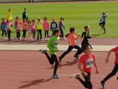 Juegos escolares en Los Pajaritos