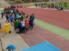 Juegos escolares en Los Pajaritos