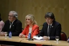 Autoridades durante el acto. /Patricia Lapresta