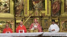 El obispo, en la bendicion de palmas y ramos en la Concatedral. /SN