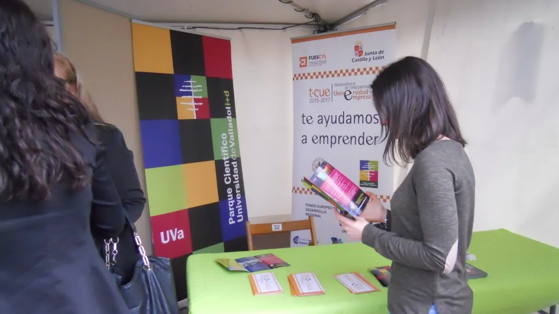 Una de las firmas presentes. /SN