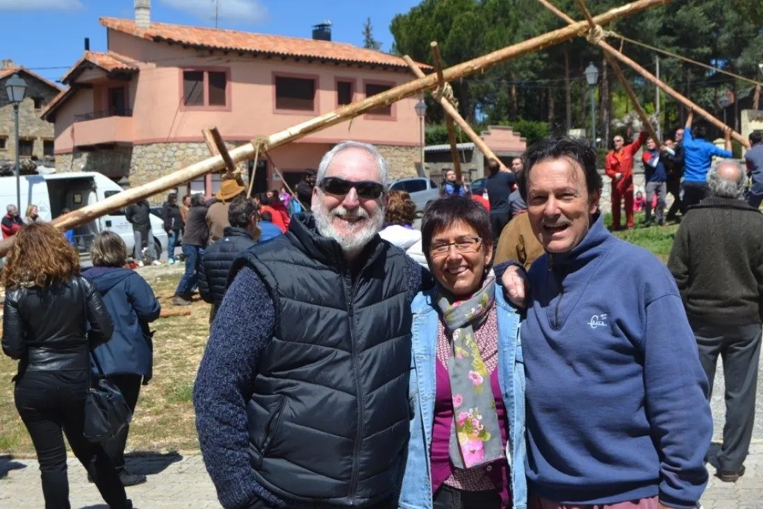 Pingadas de los mayos en Pinares