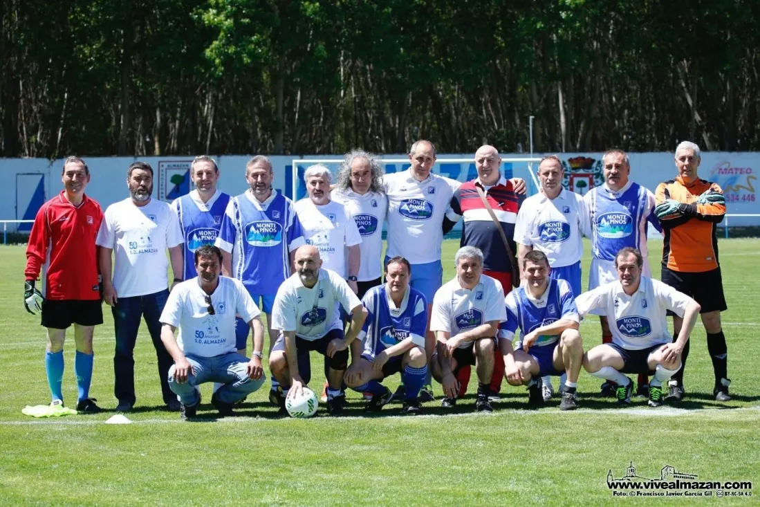 Ex jugadores del SD Almazán. /SD Almazán.