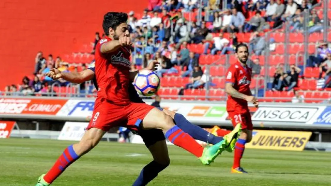 Foto 9 - El Numancia gana 1-0 ante el UCAM Murcia