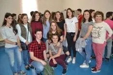 Alumnos y ex alumnos del Colegio Doce Linajes de Soria. /SN