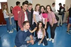 Alumnos y ex alumnos del Colegio Doce Linajes de Soria. /SN
