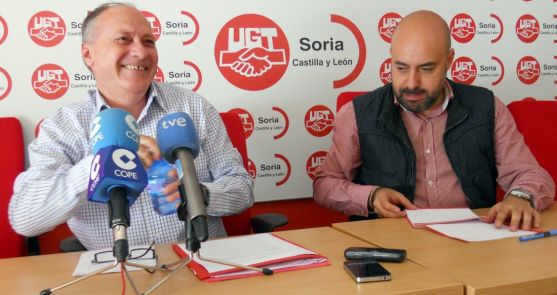 Faustino Temprano (izda.) con Óscar Lobo este martes en UGT Soria. /SN