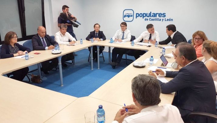 Reunión de coordinación parlamentaria del PPCYL.