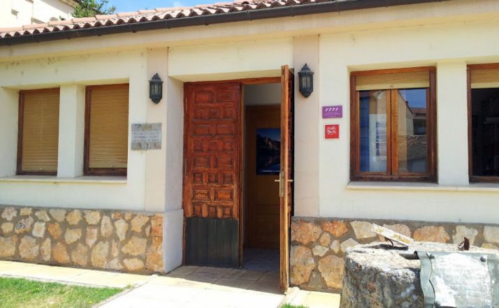 Entrada a la oficina de San Esteban de Gormaz.