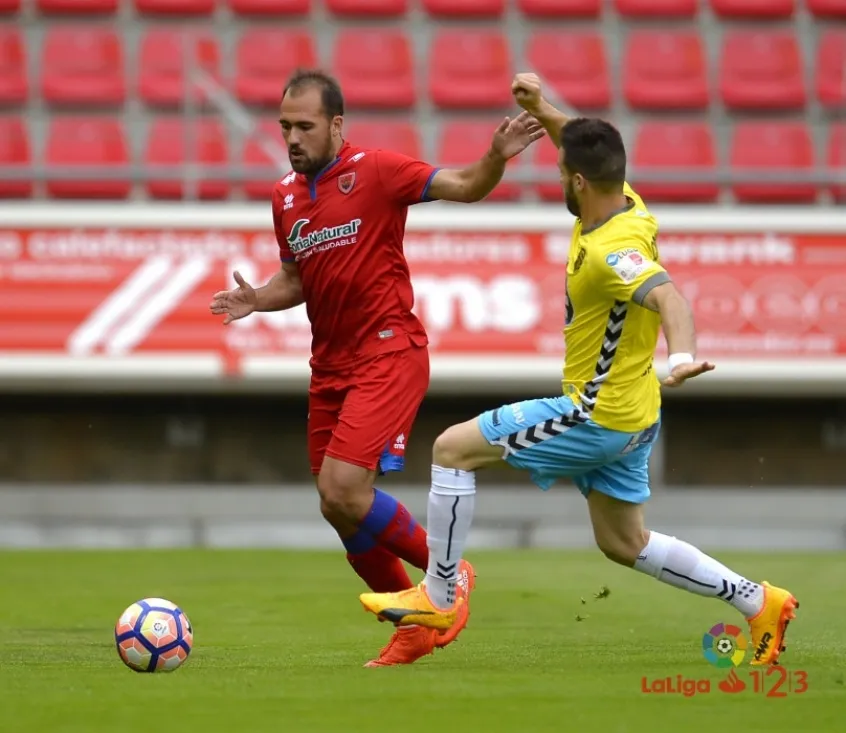 Una de las jugadas del partido.