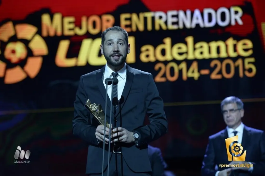 Machín mejor entrenador de la categoría en 2015.