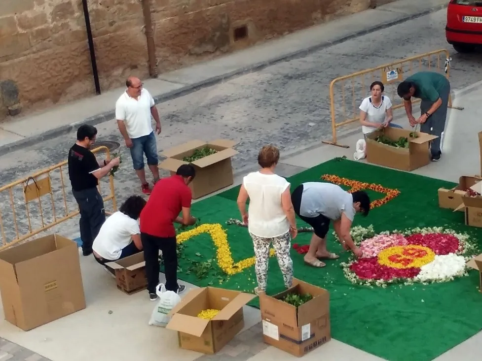 Alfombras florales para el Corpus en Ágreda