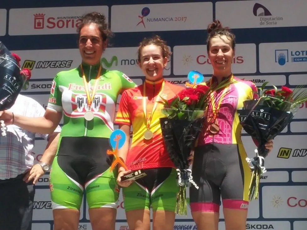 Podium de la contrarreloj femenina élite. /RFC