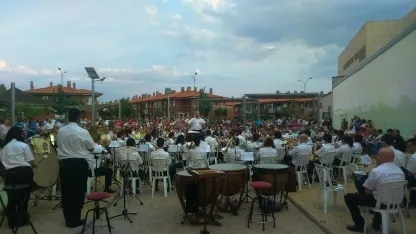 Foto 8 - La Banda cierra con &eacute;xito su primer concierto estival