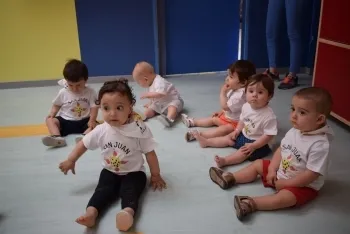 Foto 6 - La Escuela Infantil de Camaretas celebra las fiestas de San Juan