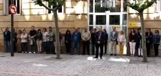 Concentración en la sede de la Subdelegación del Gobierno.