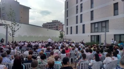 Foto 3 - La Banda cierra con &eacute;xito su primer concierto estival