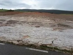 El granizo ha caído con fuerza en Espeja de San Marcelino.