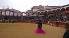 Foto 4 - Viernes de Toros fr&iacute;o y con menos p&uacute;blico en la plaza