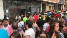 Foto 13 - La lluvia tambi&eacute;n ha querido estar en la fiesta