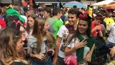 Foto 6 - La lluvia tambi&eacute;n ha querido estar en la fiesta